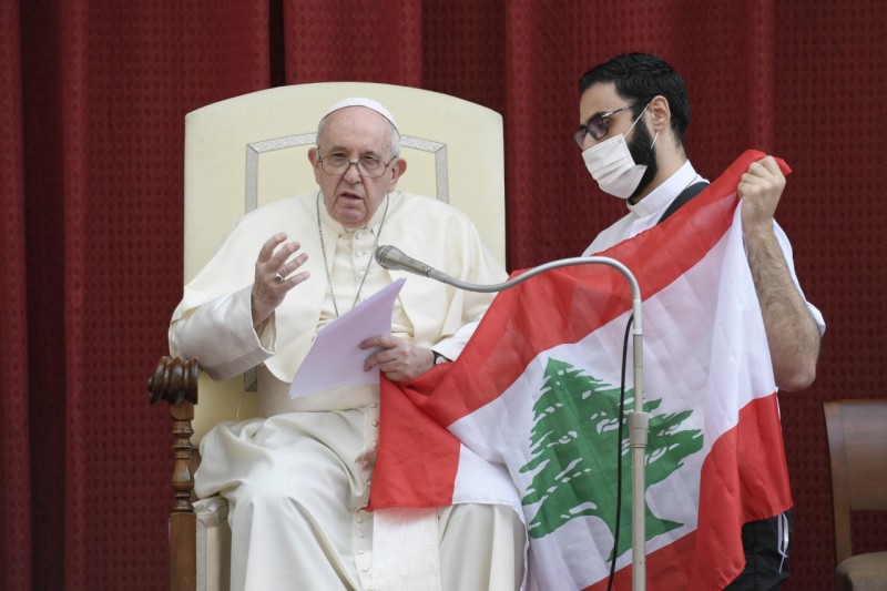 Paus Franciscus roept op tot vrede en verstandhouding in Libanon