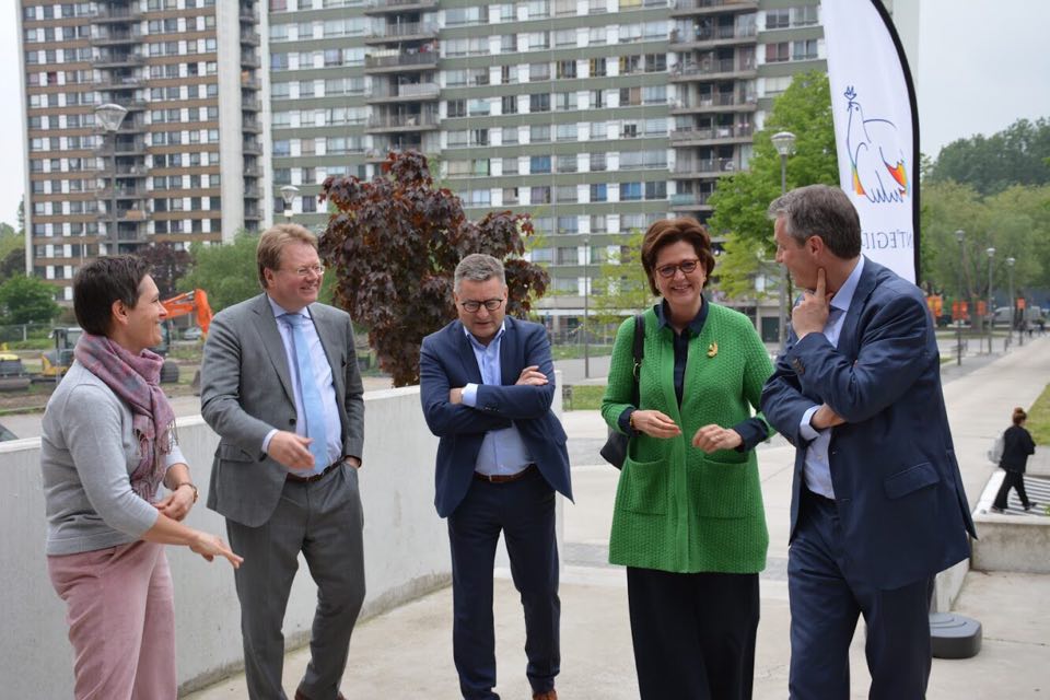 Tevredenheid na de ondertekening van het akkoord