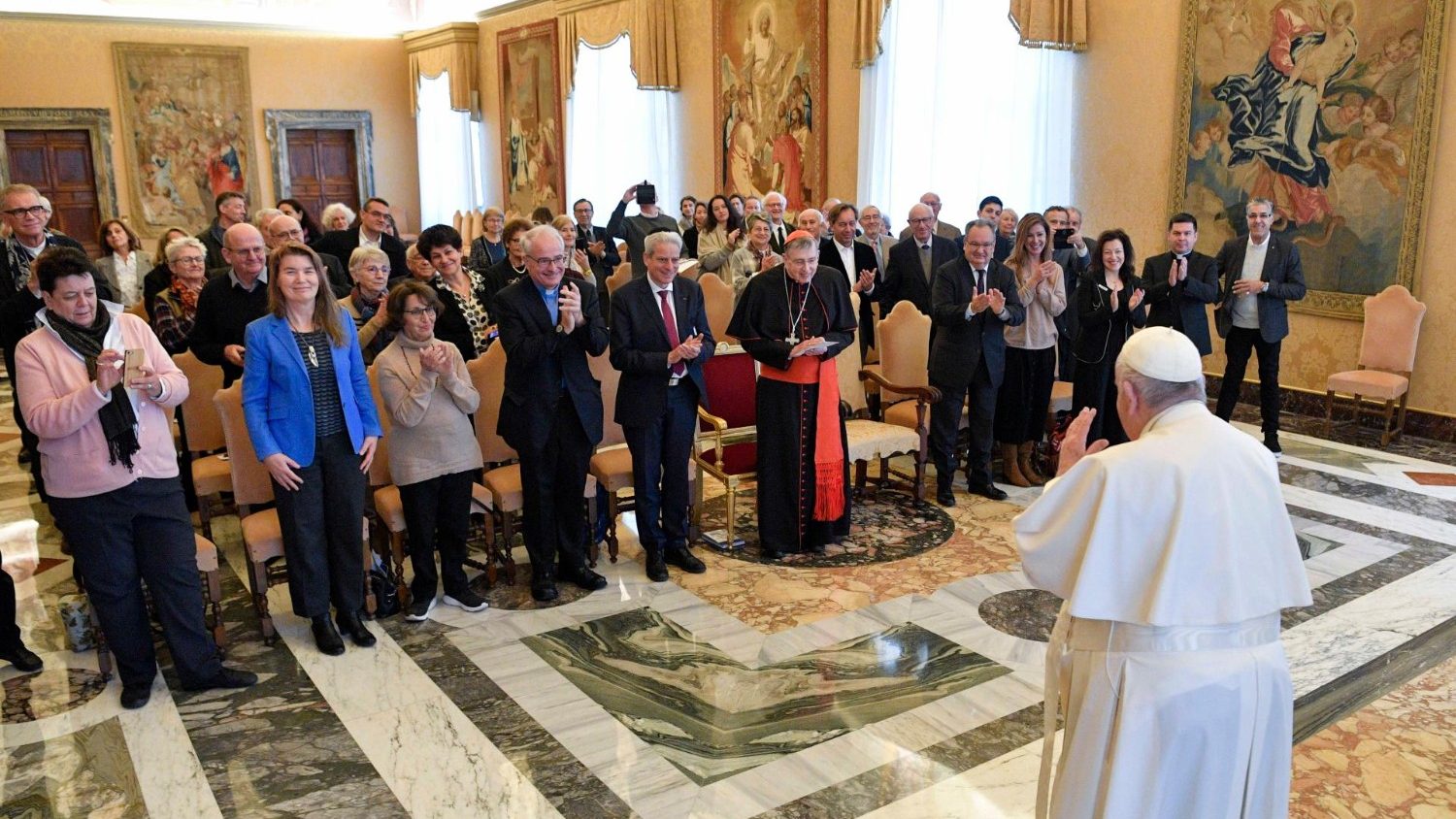 Paus met leden van de ‘Amitié Judéo-Chrétienne de France’