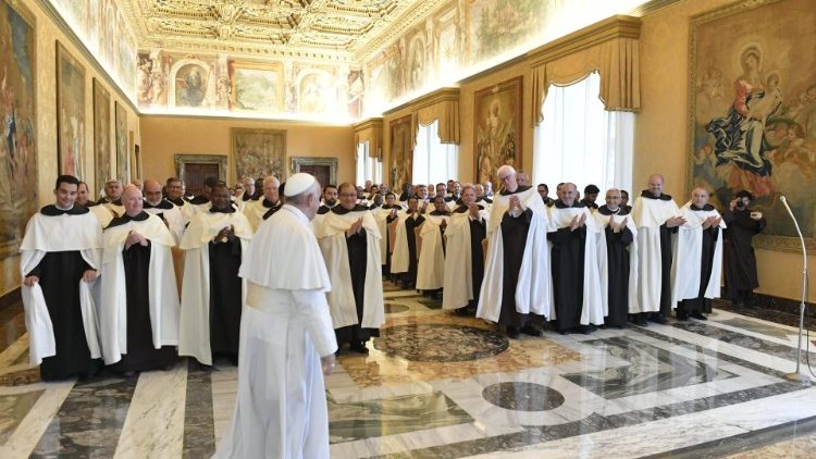 Karmelieten bij paus Franciscus