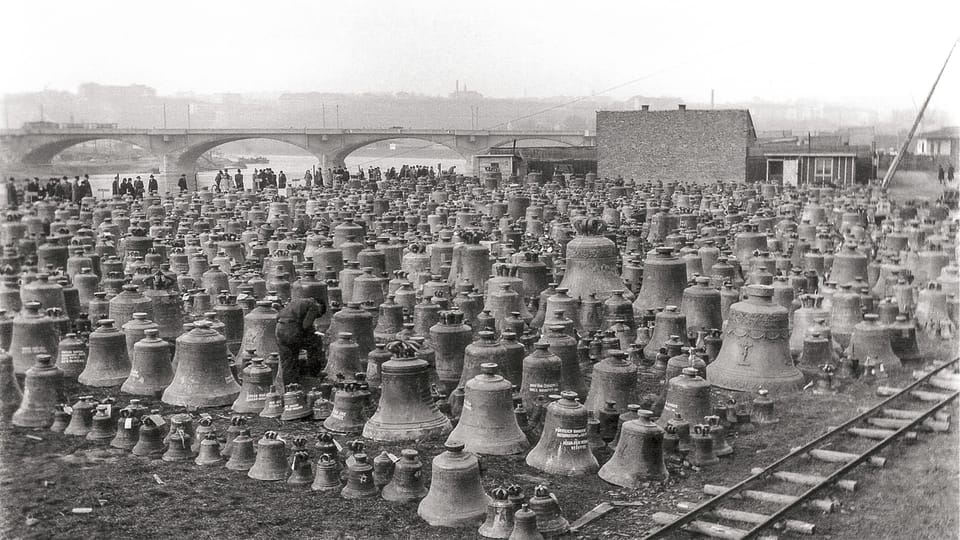 De nazi's verzamelden duizenden klokken op het Rohanský-eiland