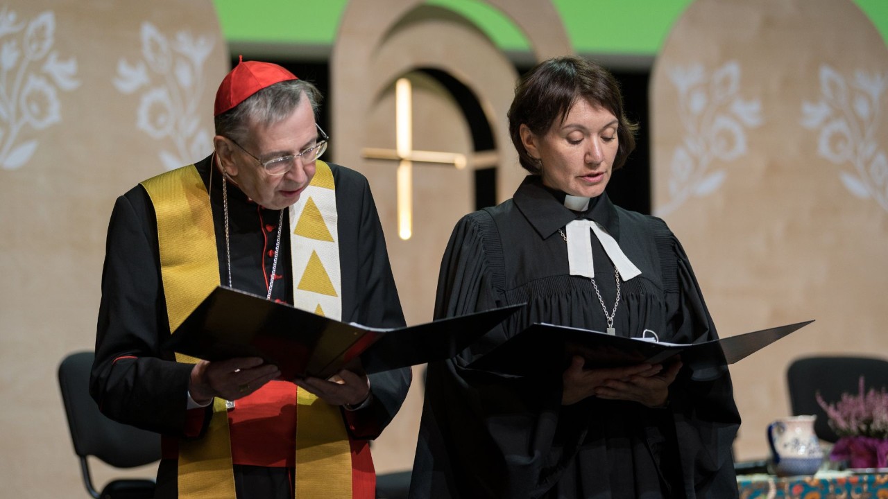 Kardinaal Kurt Koch en Anne Burghardt