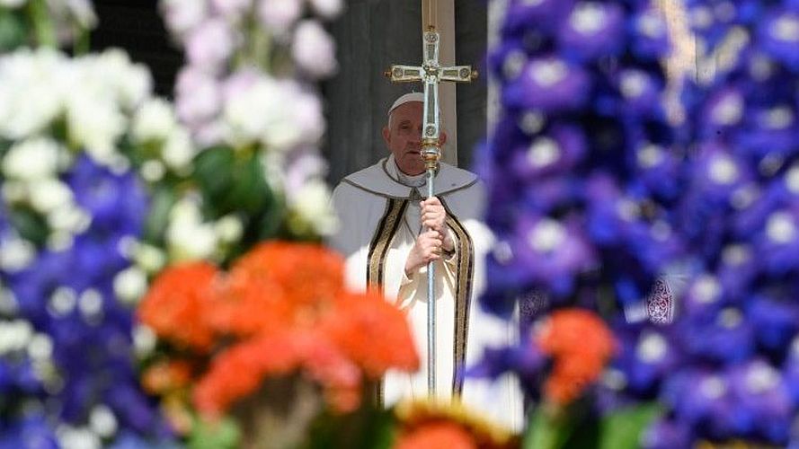 Paus Franciscus tijdens de paasmis