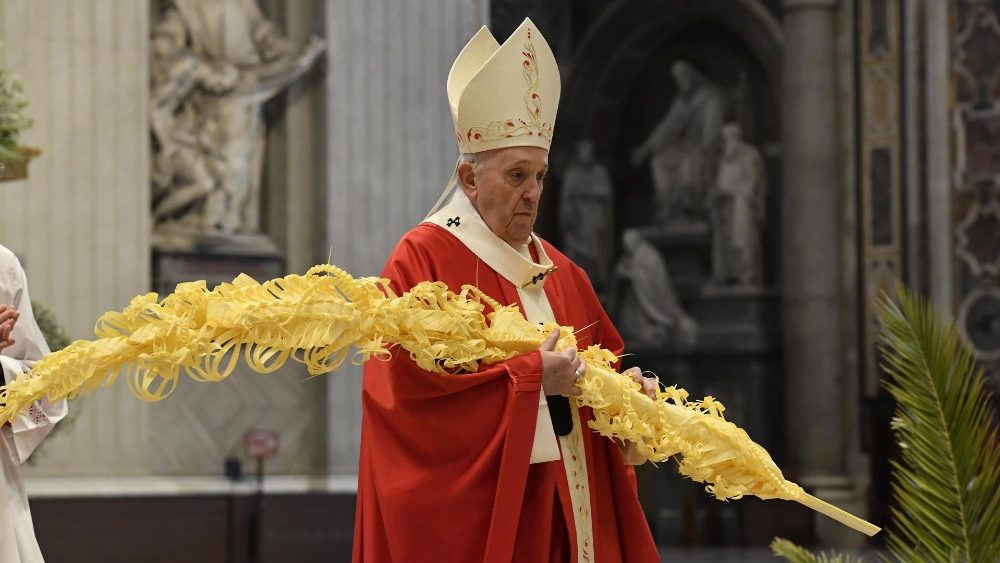 Paus Franciscus viert palmzondag