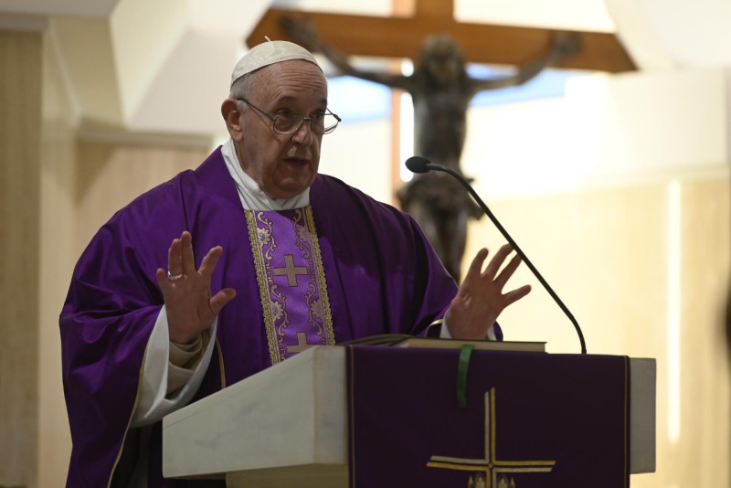 Paus Franciscus tijdens de eucharistie van zondagmorgen