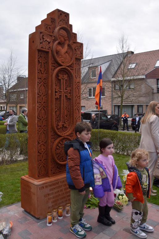 Het nieuwe Armeense kruis in Sint-Niklaas