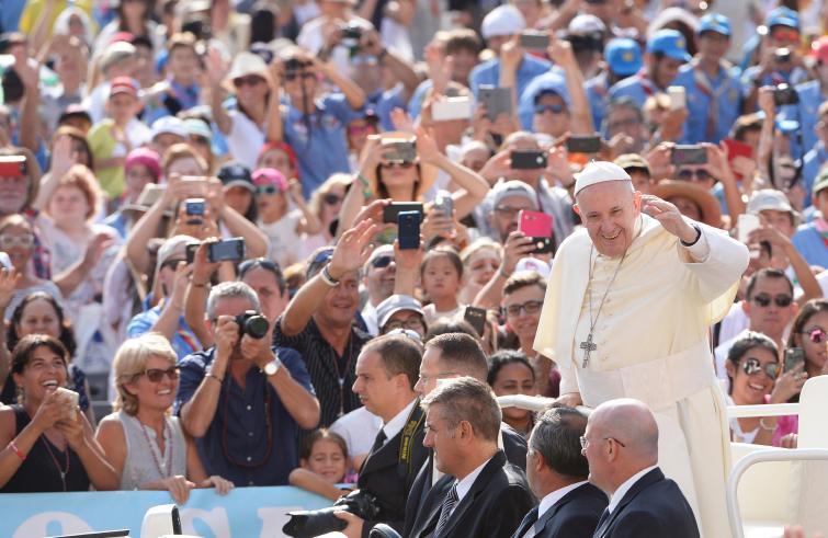 Paus Franciscus tijdens zijn wekelijkse audiëntie op woensdag