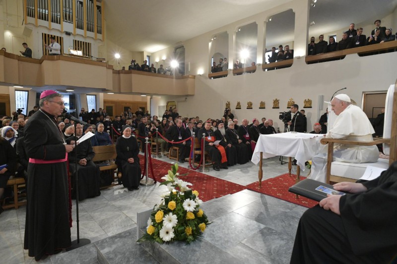 Paus Franciscus, tijdens de interreligieuze ontmoeting in Skopje