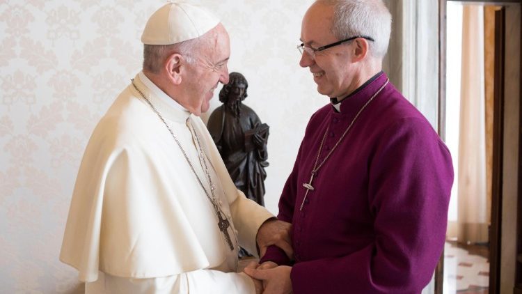 Paus Franciscus met de anglicaanse aartsbisschop Justin Welby