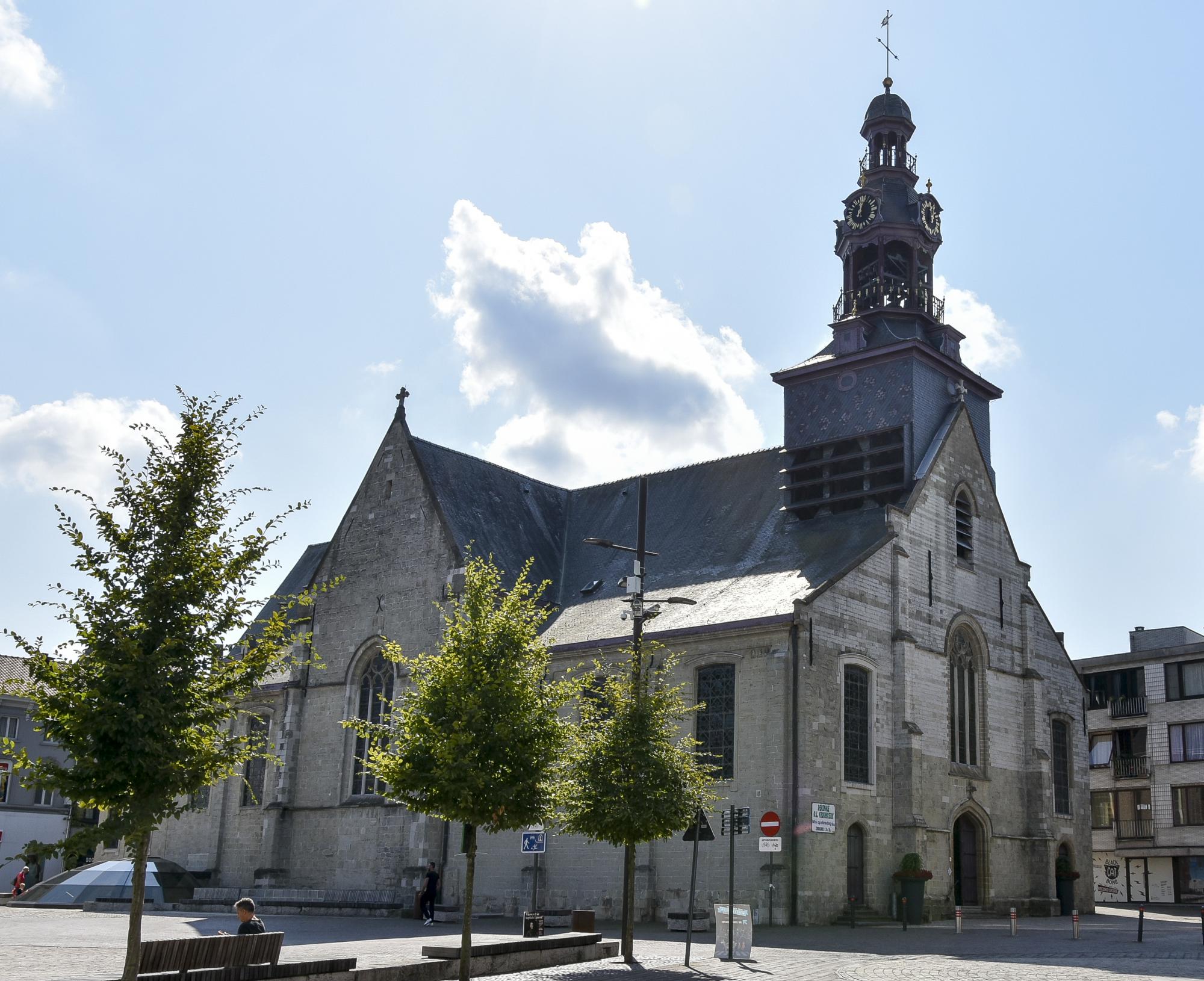 Onze-Lieve-Vrouw-Hemelvaartkerk in Zottegem